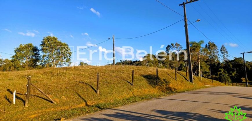 Bela chácara no Condomínio Golf Santa Rita – Rancho Queimado – SC