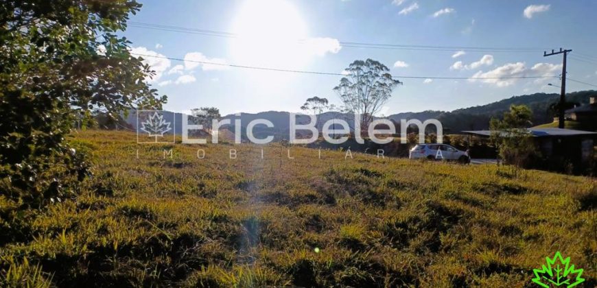 Bela chácara no Condomínio Golf Santa Rita – Rancho Queimado – SC