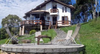 Residência com 4 suítes exclusivas – Condomínio Golf Santa Rita – Rancho Queimado – SC