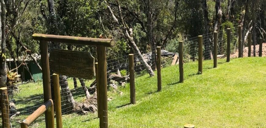 Lindo terreno em frente ao lago no Chapada das Araucarias