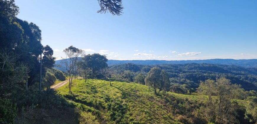 Casa com vista e Araucárias. Perfeita para a família – Condomínio Amigos do Rancho – Rancho Queimado – SC