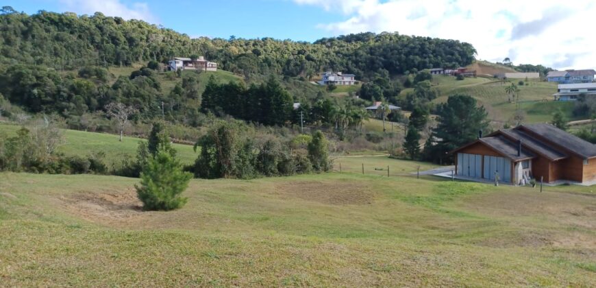 Chácara com 4.149m², plano e vista excepcional no Condomínio Amigos do Rancho – Rancho Queimado – SC – D4