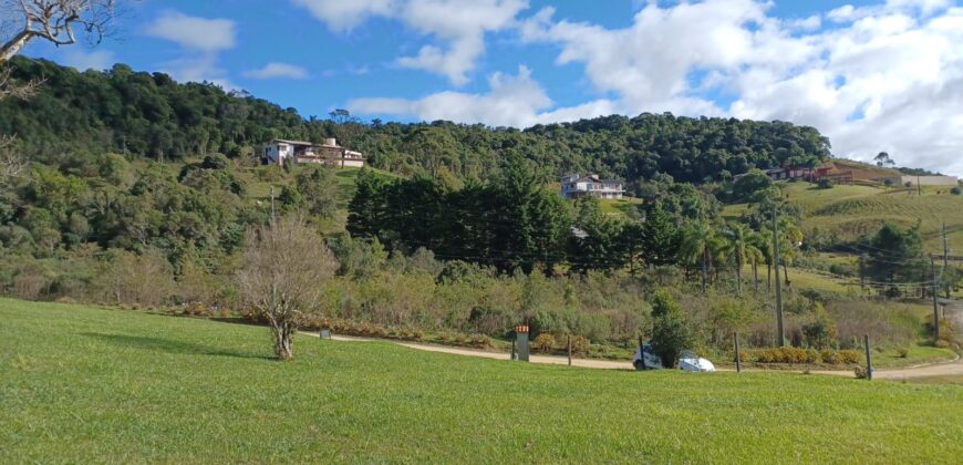 Chácara com 4.149m², plano e vista excepcional no Condomínio Amigos do Rancho – Rancho Queimado – SC – D4