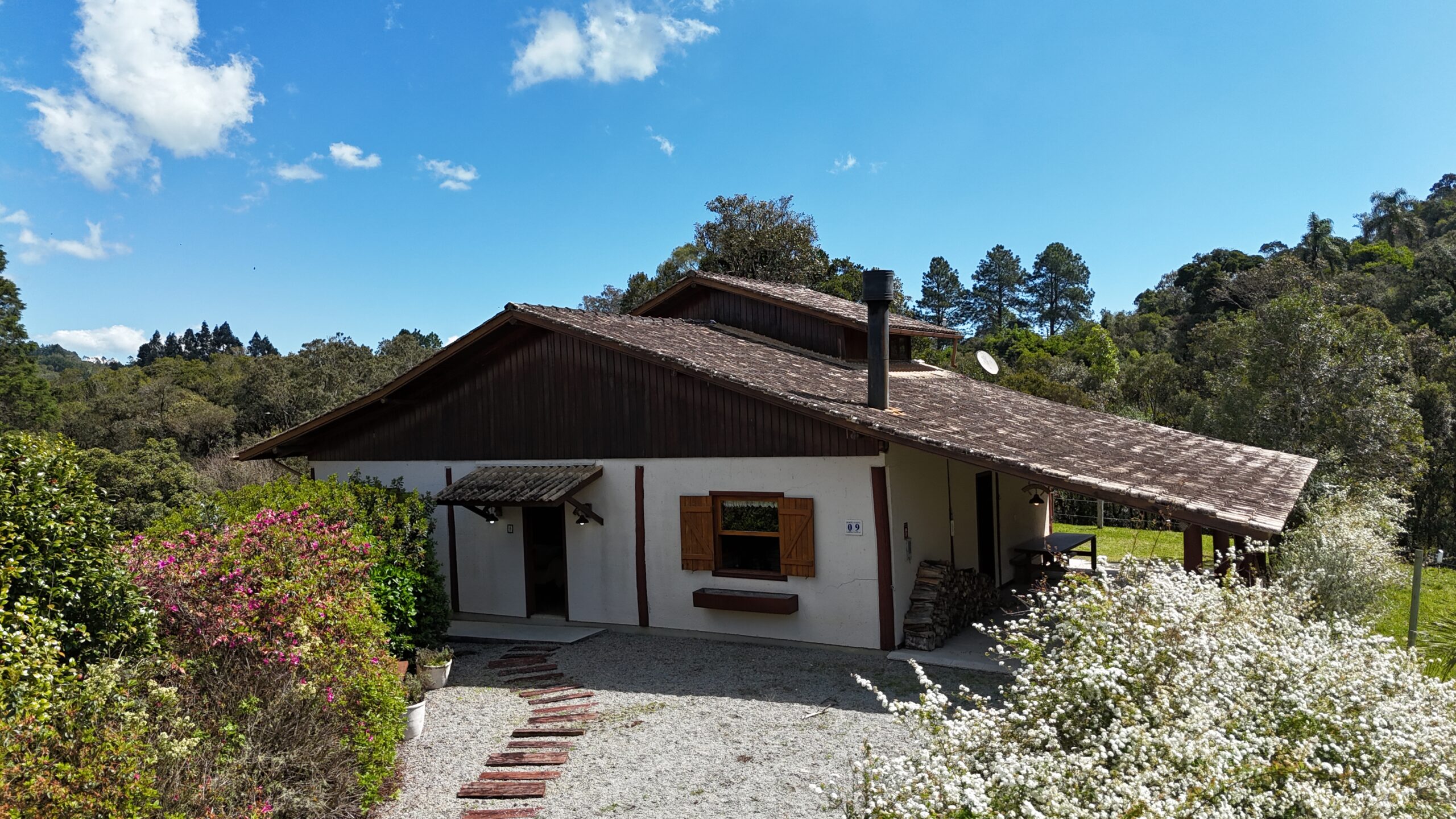 Casa Rústica Charmosa no Condomínio Portal da Serra – Rancho Queimado/SC
