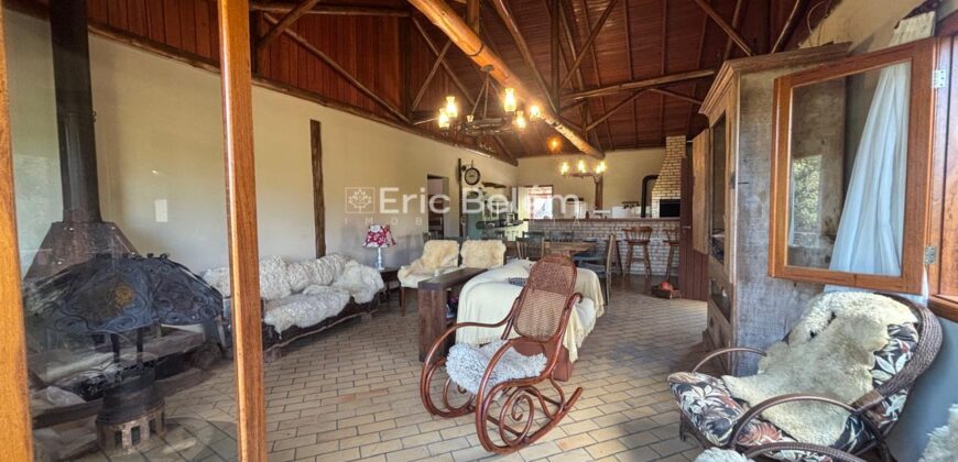 Casa Rústica Charmosa no Condomínio Portal da Serra – Rancho Queimado/SC