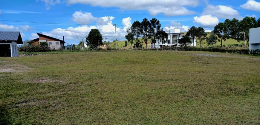 Chácara maravilhosa no condomínio Costa da Serra – Rancho Queimado – SC