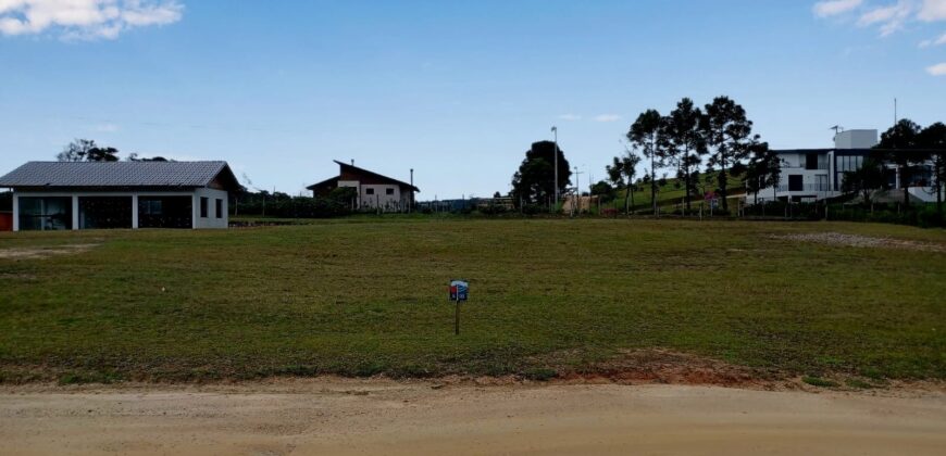 Chácara maravilhosa no condomínio Costa da Serra – Rancho Queimado – SC