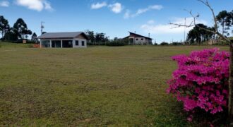 Chácara maravilhosa no condomínio Costa da Serra – Rancho Queimado – SC