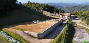 Terreno de 2.569m² no Condomínio Amigos do Rancho – B 10 – Projeto Aprovado