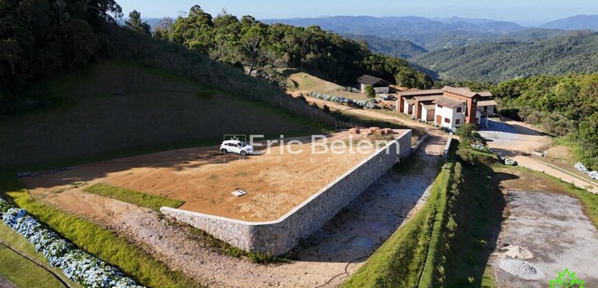 Terreno de 2.569m² no Condomínio Amigos do Rancho – B 10 – Projeto Aprovado