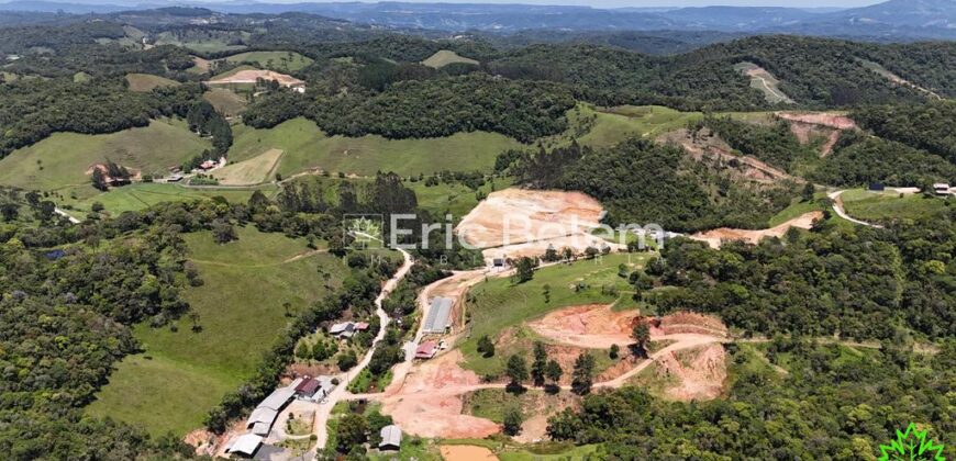 Terreno Rural de 3,3 Hectares com Riacho e Nascente – Rio Capivaras, Rancho Queimado/SC