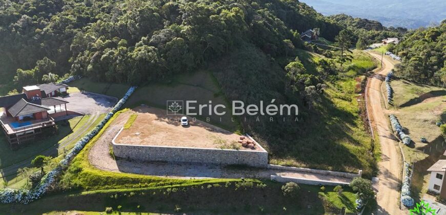 Terreno de 2.569m² no Condomínio Amigos do Rancho – B 10 – Projeto Aprovado