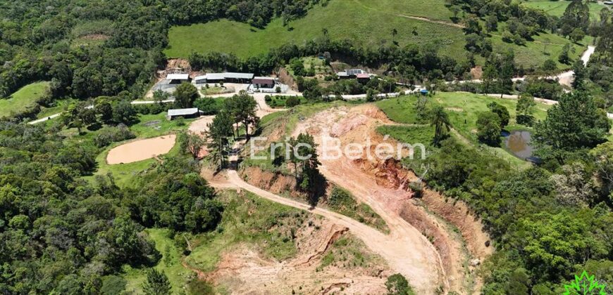 Terreno Rural de 3,3 Hectares com Riacho e Nascente – Rio Capivaras, Rancho Queimado/SC