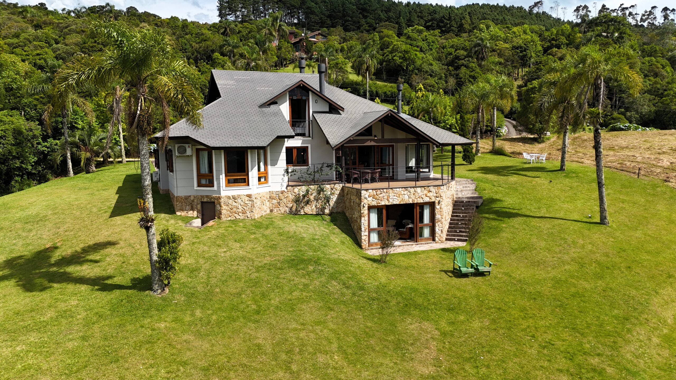 Casa preparada para a sua família no Condomínio Amigos do Rancho – L15