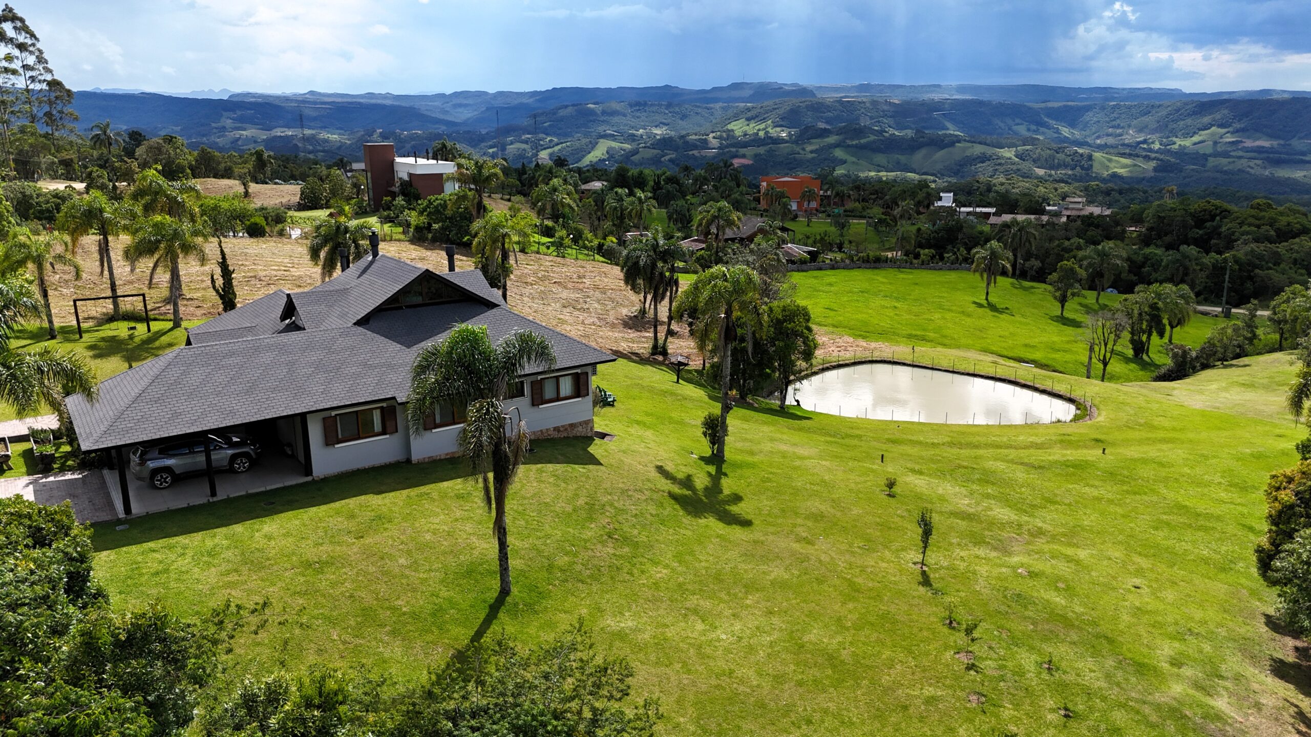 Casa preparada para a sua família no Condomínio Amigos do Rancho – L15