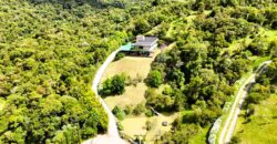 Residência maravilhosa, com vista esplêndida, No condomínio Jardim da Serra – 150