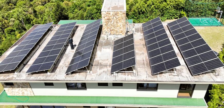 Residência maravilhosa, com vista esplêndida, No condomínio Jardim da Serra – 150