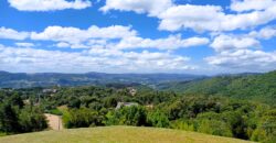 Residência maravilhosa, com vista esplêndida, No condomínio Jardim da Serra – 150