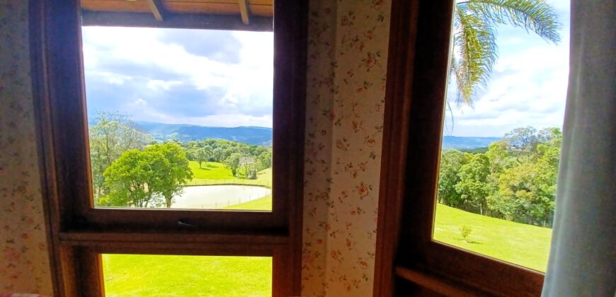 Casa preparada para a sua família no Condomínio Amigos do Rancho – L15