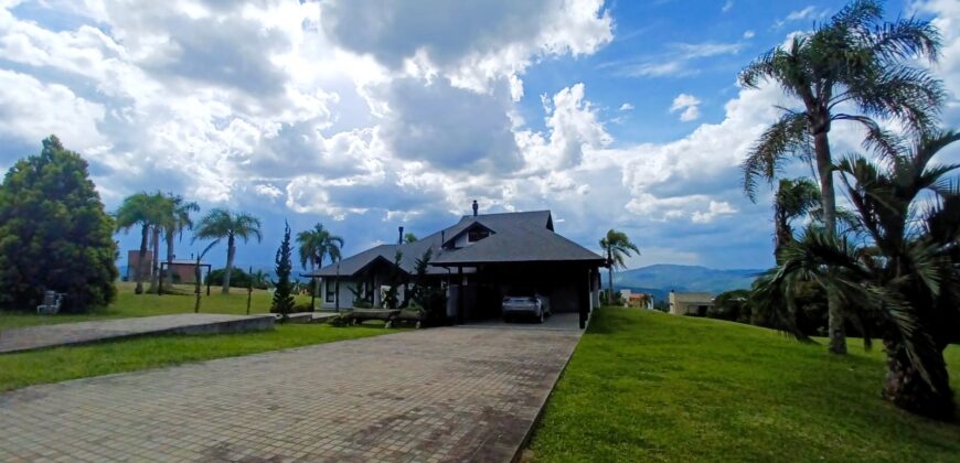 Casa preparada para a sua família no Condomínio Amigos do Rancho – L15