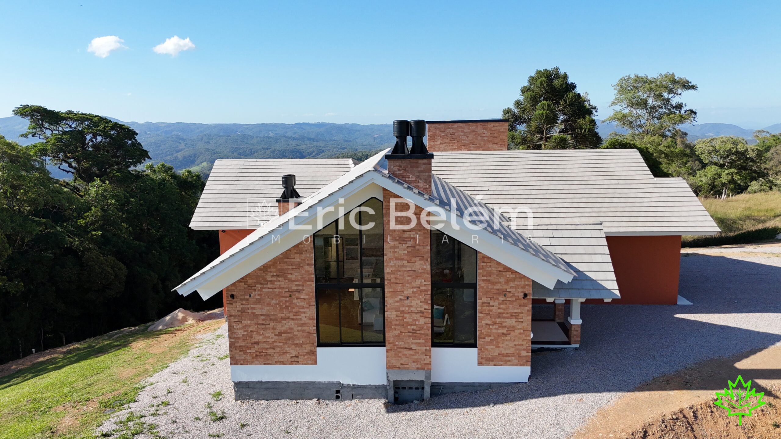 Casa Nova Averbada com 208m² em Terreno de 4.020m² – Condomínio Amigos do Rancho, Rancho Queimado/SC