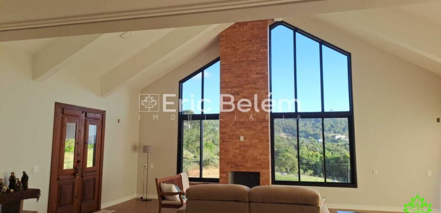 Casa Nova Averbada com 208m² em Terreno de 4.020m² – Condomínio Amigos do Rancho, Rancho Queimado/SC