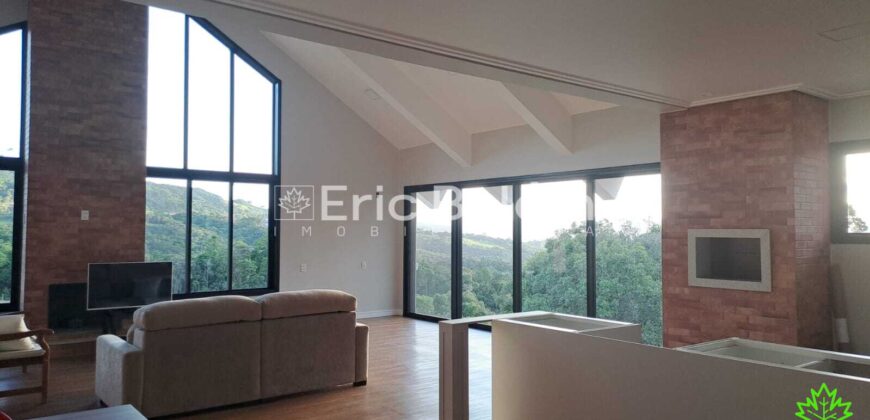 Casa Nova Averbada com 208m² em Terreno de 4.020m² – Condomínio Amigos do Rancho, Rancho Queimado/SC