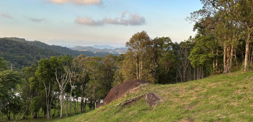Maravilhoso terreno no Village da Montanha