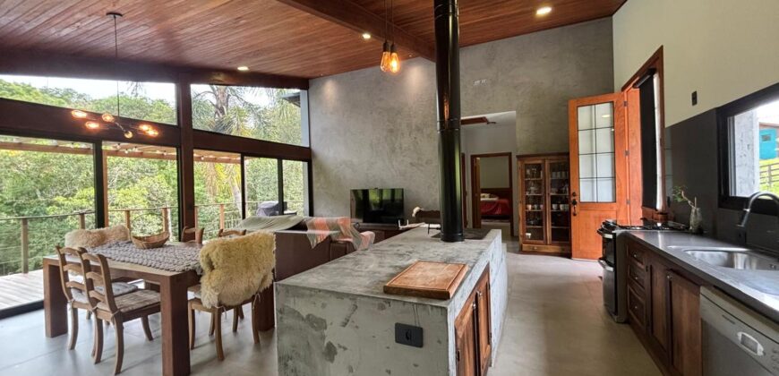 Charmosa Casa em Condominio Palo Alto