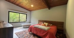 Charmosa Casa em Condominio Palo Alto