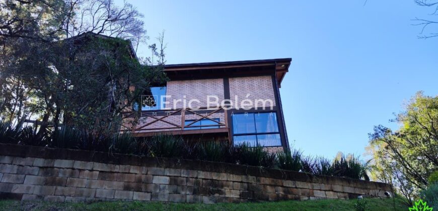Casa em Angelim e Alvenaria com Vista para o Nascer do Sol – Village da Montanha | Vila da Cachoeira – Rancho Queimado/SC