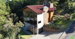 Casa em Angelim e Alvenaria com Vista para o Nascer do Sol – Village da Montanha | Vila da Cachoeira – Rancho Queimado/SC