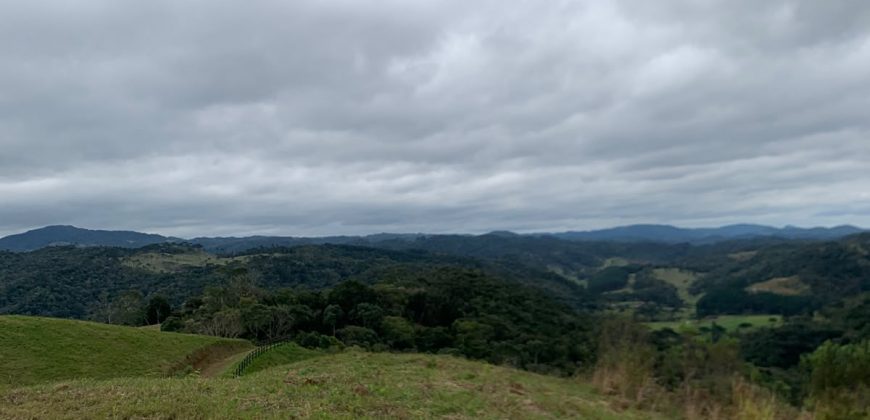 Terreno de 7,5 hectares á venda – Leia a legenda