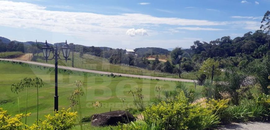 Linda casa Condomínio Golf Club Santa Rita – Rancho Queimado