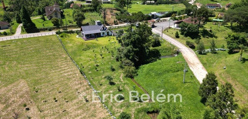 BELÍSSIMA CASA NO CONDOMÍNIO PALO ALTO – TAQUARAS – RANCHO QUEIMADO/SC