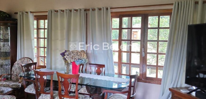 CASA A VENDA NO CONDOMINIO PORTAL DA SERRA – RANCHO QUEIMADO