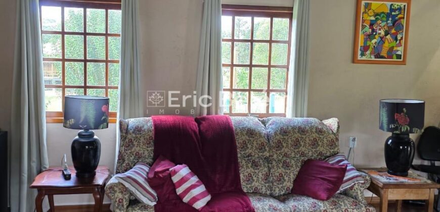 CASA A VENDA NO CONDOMINIO PORTAL DA SERRA – RANCHO QUEIMADO
