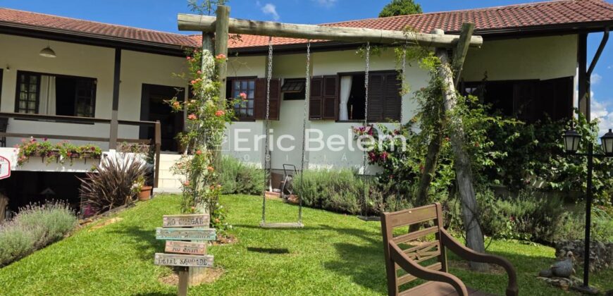 CASA A VENDA NO CONDOMINIO PORTAL DA SERRA – RANCHO QUEIMADO