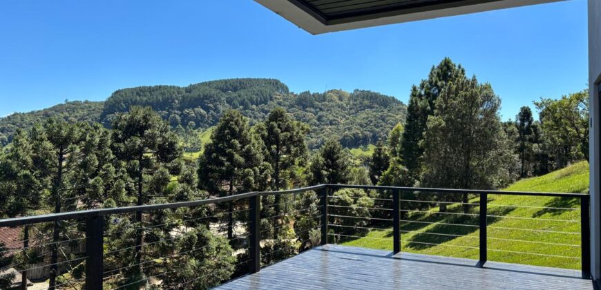 Maravilhosa casa no Condomínio Costa da Serra