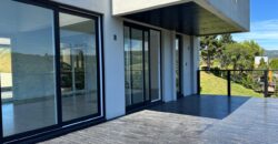 Maravilhosa casa no Condomínio Costa da Serra