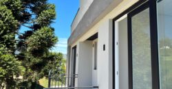Maravilhosa casa no Condomínio Costa da Serra