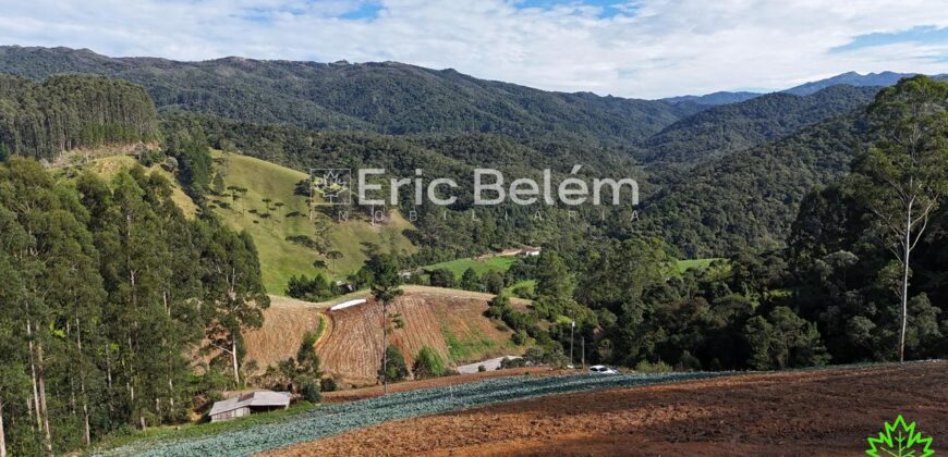 Área de 8 Hectares com Vista Panorâmica e Água Natural – Próximo à SC-108 | Anitápolis/SC