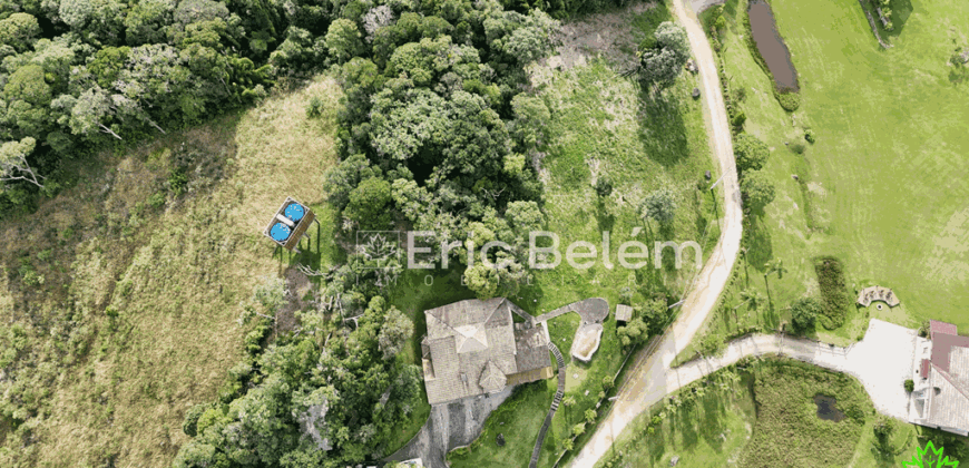 Casa maravilhosa, com 4 suítes no Condomínio Golf Santa Rita – Rancho Queimado – SC