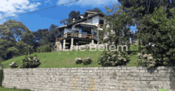 Casa maravilhosa, com 4 suítes no Condomínio Golf Santa Rita – Rancho Queimado – SC