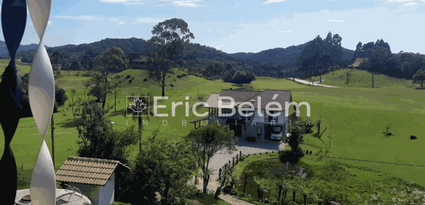 Casa maravilhosa, com 4 suítes no Condomínio Golf Santa Rita – Rancho Queimado – SC