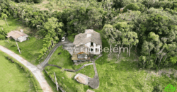 Casa maravilhosa, com 4 suítes no Condomínio Golf Santa Rita – Rancho Queimado – SC