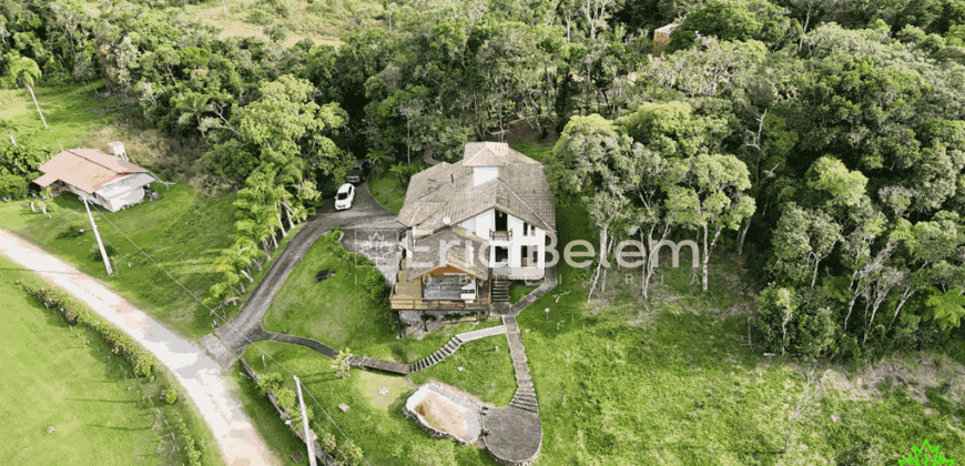 Casa maravilhosa, com 4 suítes no Condomínio Golf Santa Rita – Rancho Queimado – SC