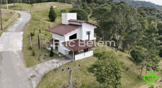 Casa para a família aproveitar, relaxar e curtir a natureza. Condomínio Village da Montanha – Rancho Queimado – SC – VMC58