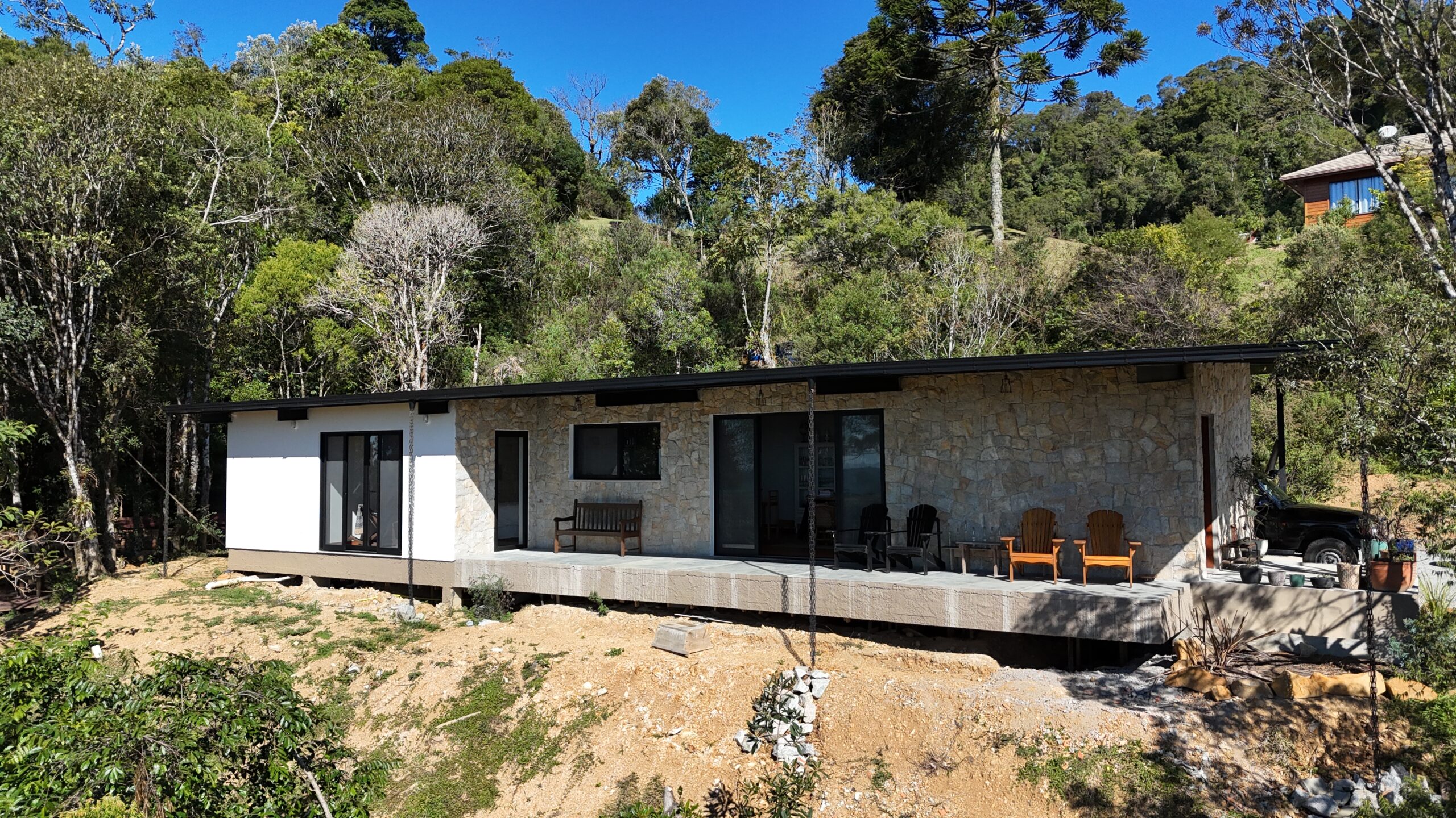 Casa á venda no condomínio Amigos do Rancho