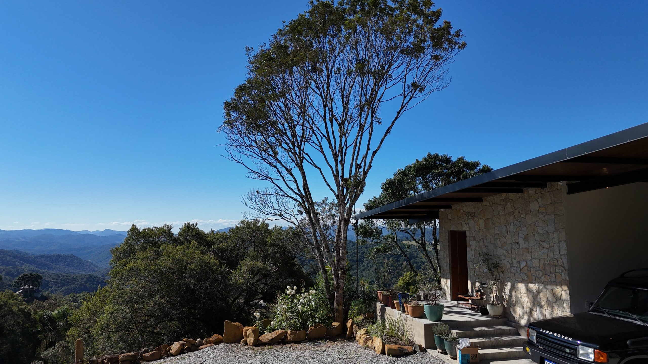 Casa á venda no condomínio Amigos do Rancho